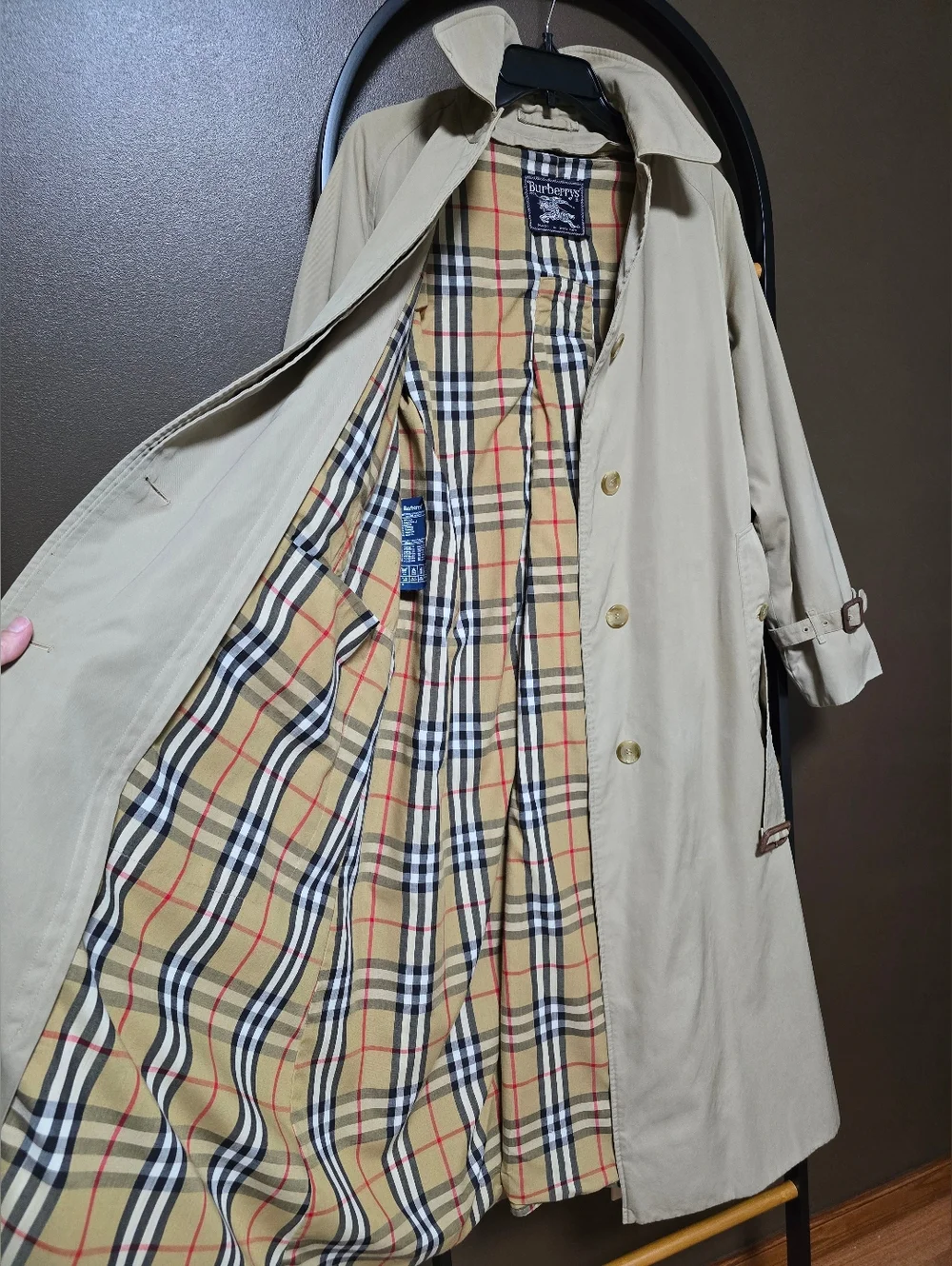 Vintage Burberry Beige Trench Coat with Nova Check Lining - Picture 2 of 10